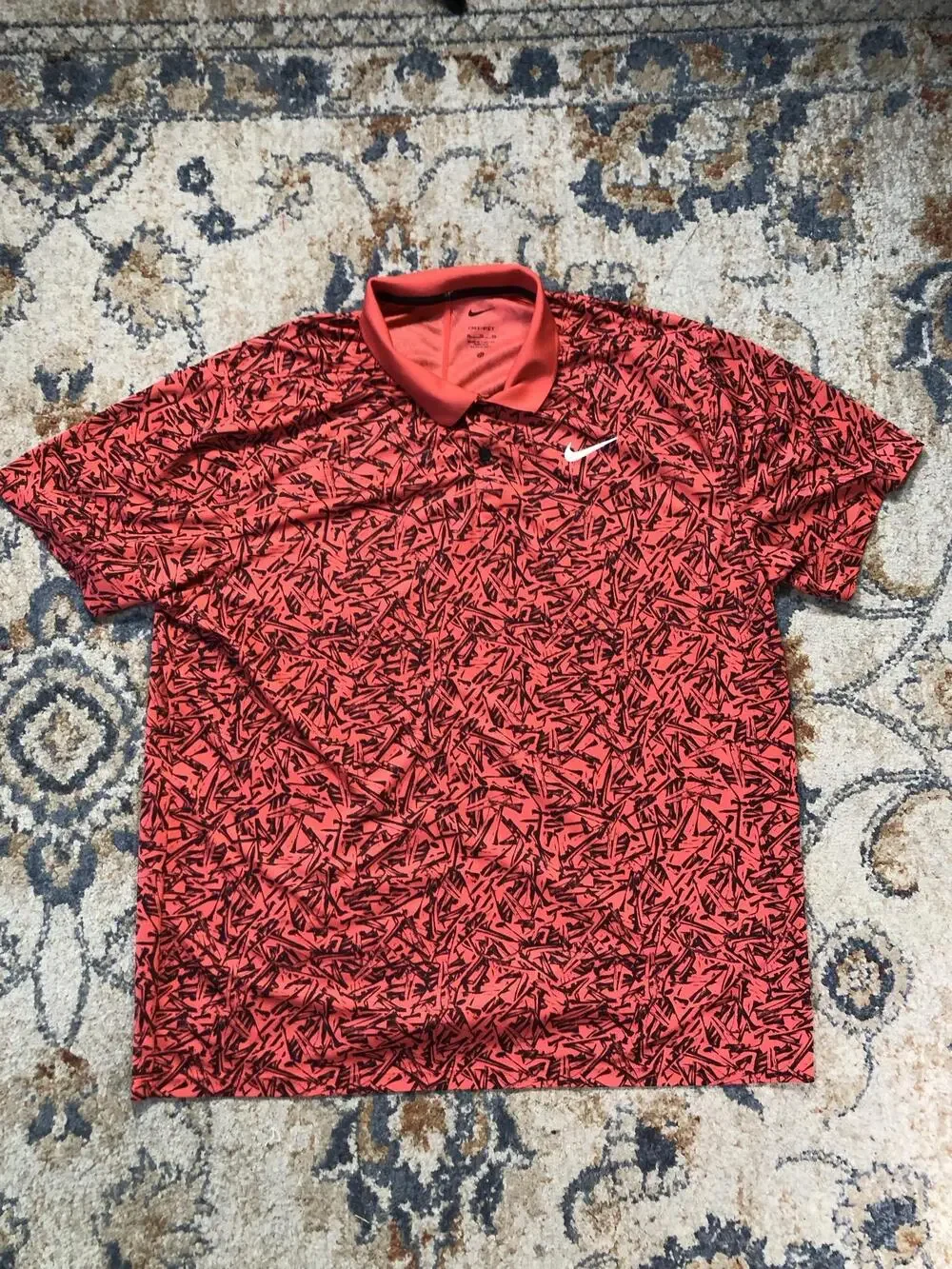Nike Dri-FIT Polo Shirt Mens XL Red Abstract Print Golf Short Sleeve Performance